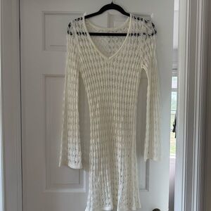 White beach cover up